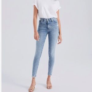 Abercrombie Super Skinny Ankle High Rise - Size 4 NWT